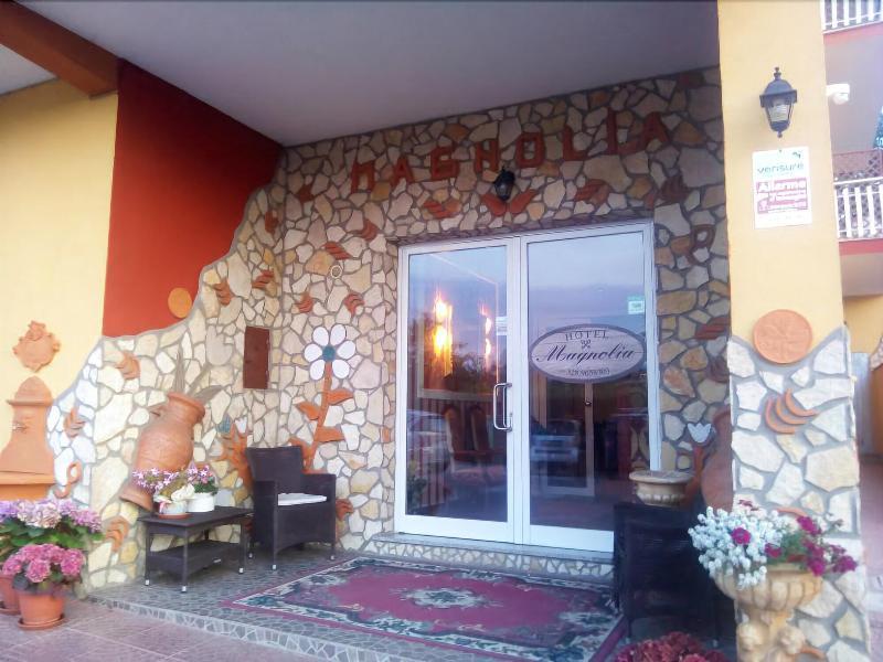 Magnolia Hotel Valmontone Exterior foto